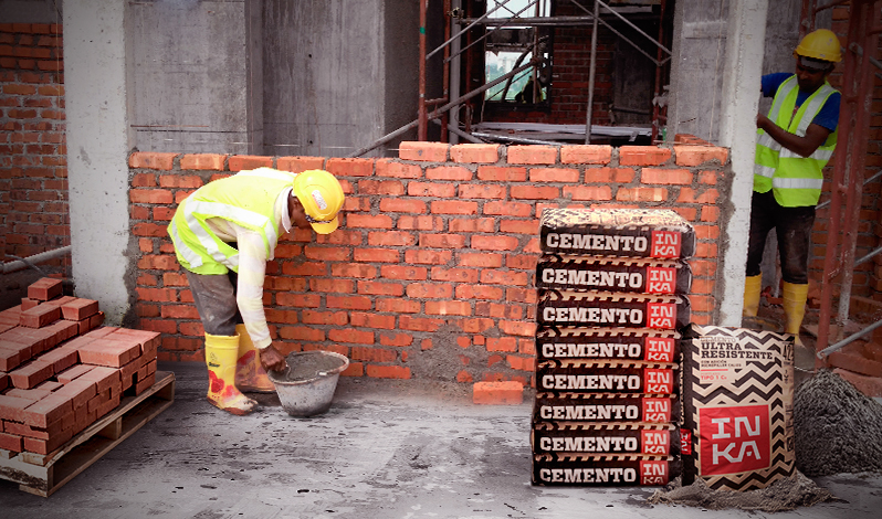 Construcción de paredes y muros